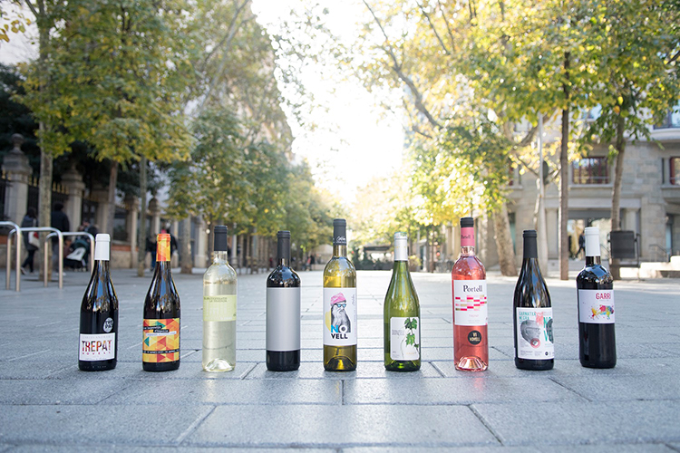 Presentació d'ampolles de vi