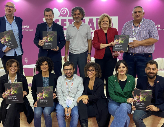 Alguns dels autors del llibre 'Catalunya. Terra de Vi'