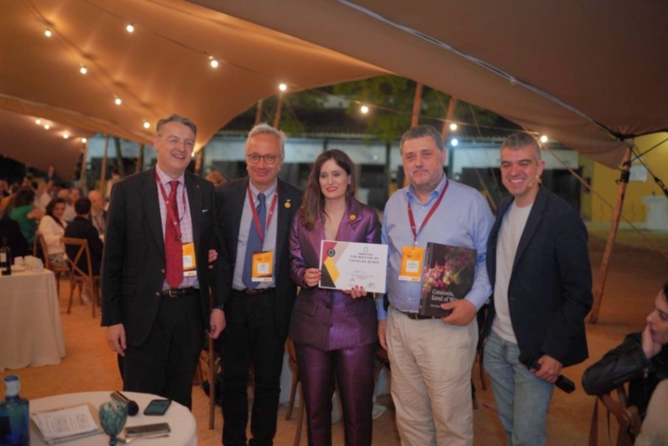 Imatge de l'acte de divulgació del vi català